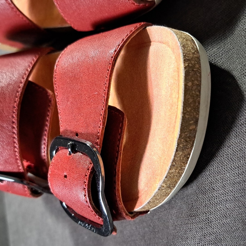 Josef Seibel Natalya 15 Red Dbl Leather Buckle Strap Sandals VG EU 37 US 6-6.5 - Picture 4 of 16